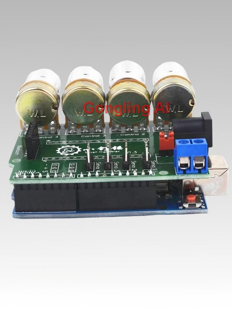 Scheda Controller Servo a 4 Ca - Sg90 Servo recensione e prezzo